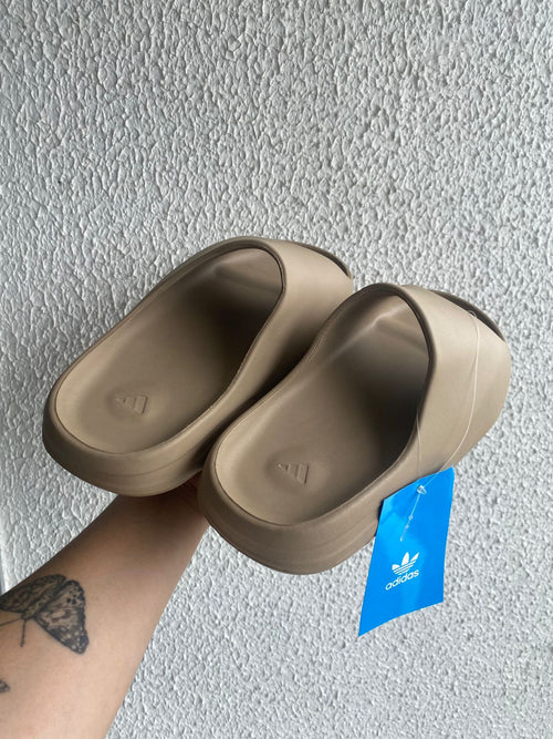 Gray helmet for bikers